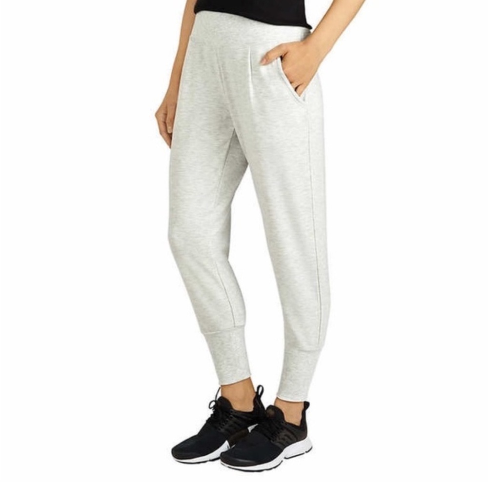 Danskin Light Gray Women's Jogger Pants